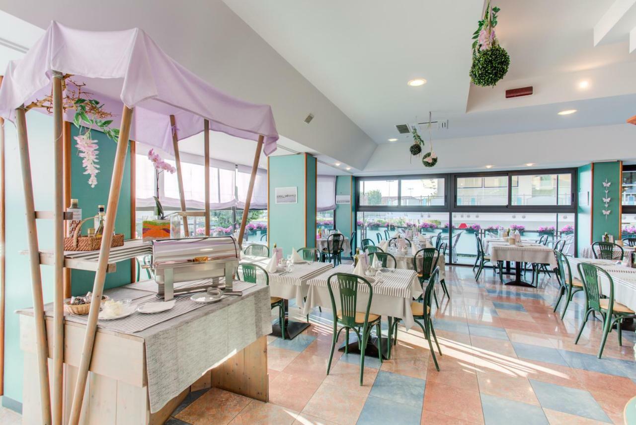 Hotel Nevada Bellaria-Igea Marina Eksteriør bilde